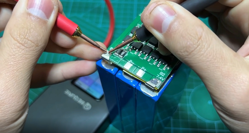Can 18650 be welded with electric soldering iron?