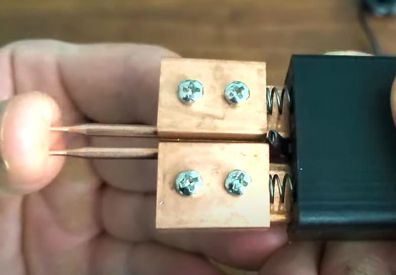 Portable DIY Spot Welder for Battery Review